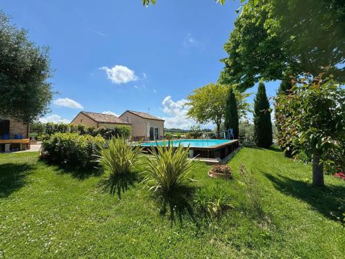 Spacious Stay in Montelupone — 4-Star Luxury Hotel in Montelupone, Italy