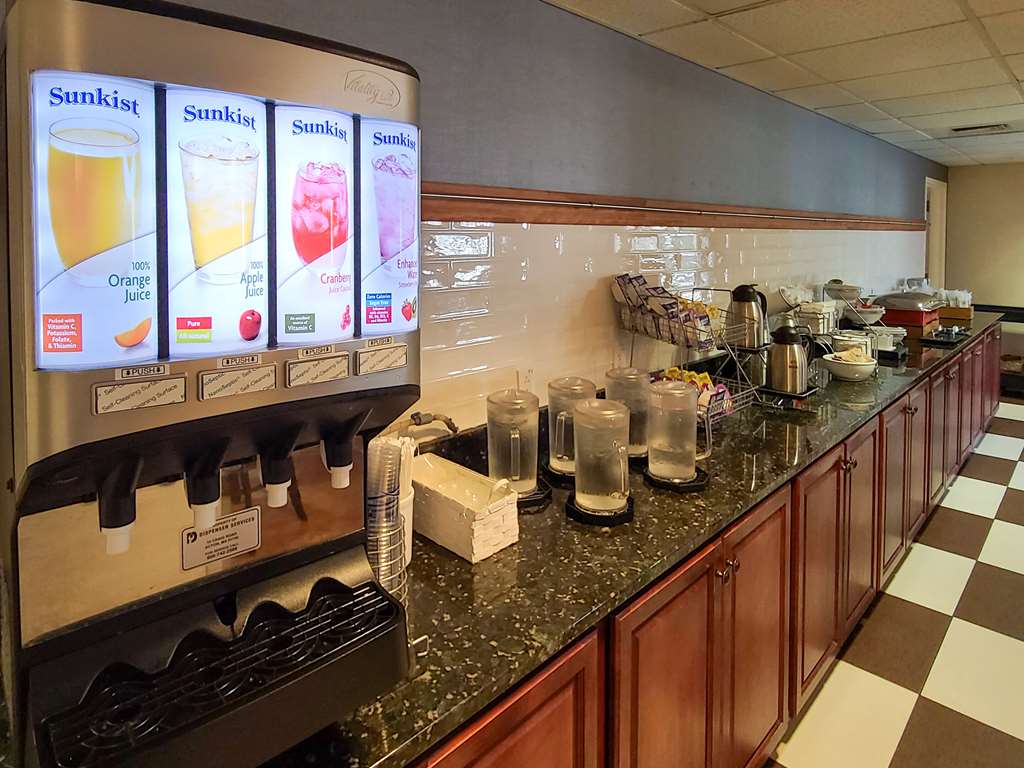 Comfort Inn Saco - photo 13