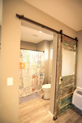 The Blue Buffalo Motel - photo 7