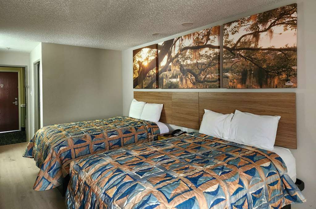 Days Inn by Wyndham Lafayette Scott - photo 12