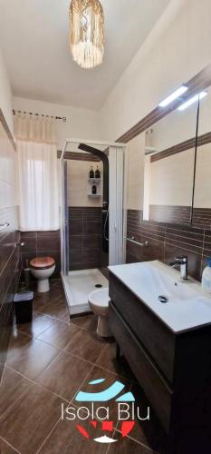 Isola BLU Casa a Pochi Passi Dal Mare — 4-Star Luxury Hotel in Isola Delle Femmine, Italy
