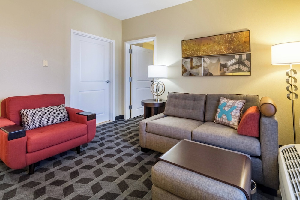 Marriott TownePlace Suites Dayton North - photo 11