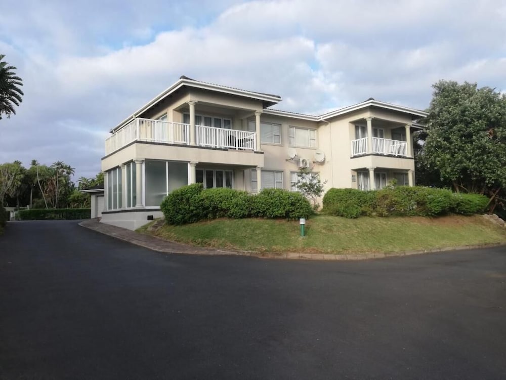 Tweni 3 Sea — 4-Star Luxury Hotel in Port Shepstone, South Africa