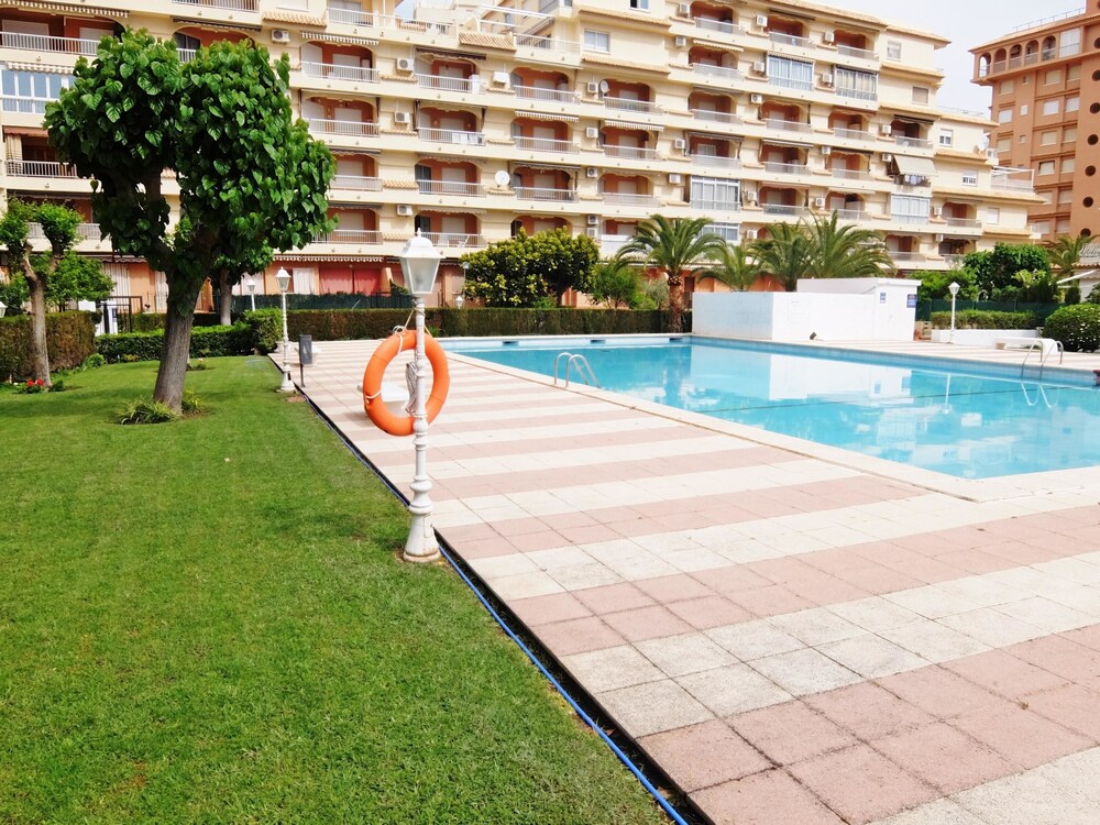 Los Iris Esc. B 1º 8ª - carbon neutral hotel in Gandia