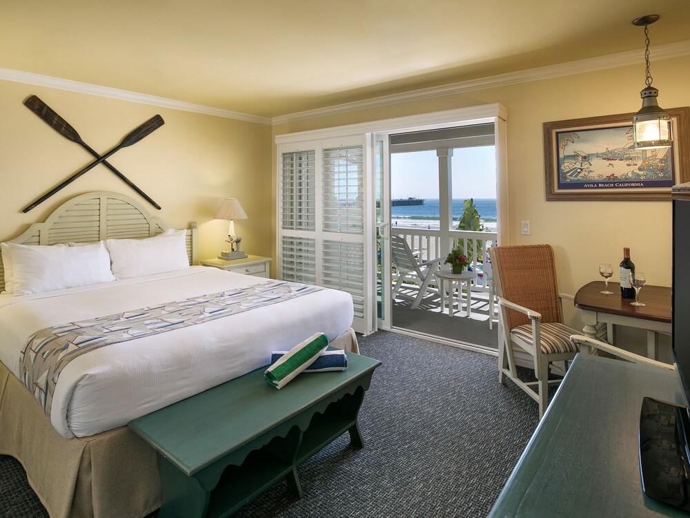 Avila Lighthouse Suites - photo 9
