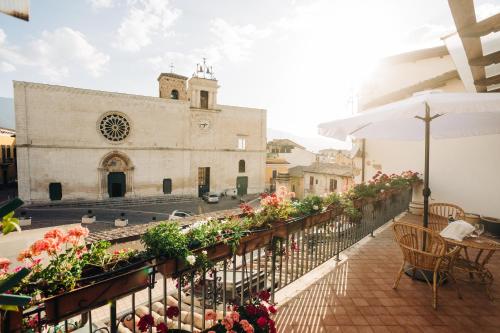 Appartamento Venere e Adone — 4-Star Luxury Hotel in Sulmona, Italy