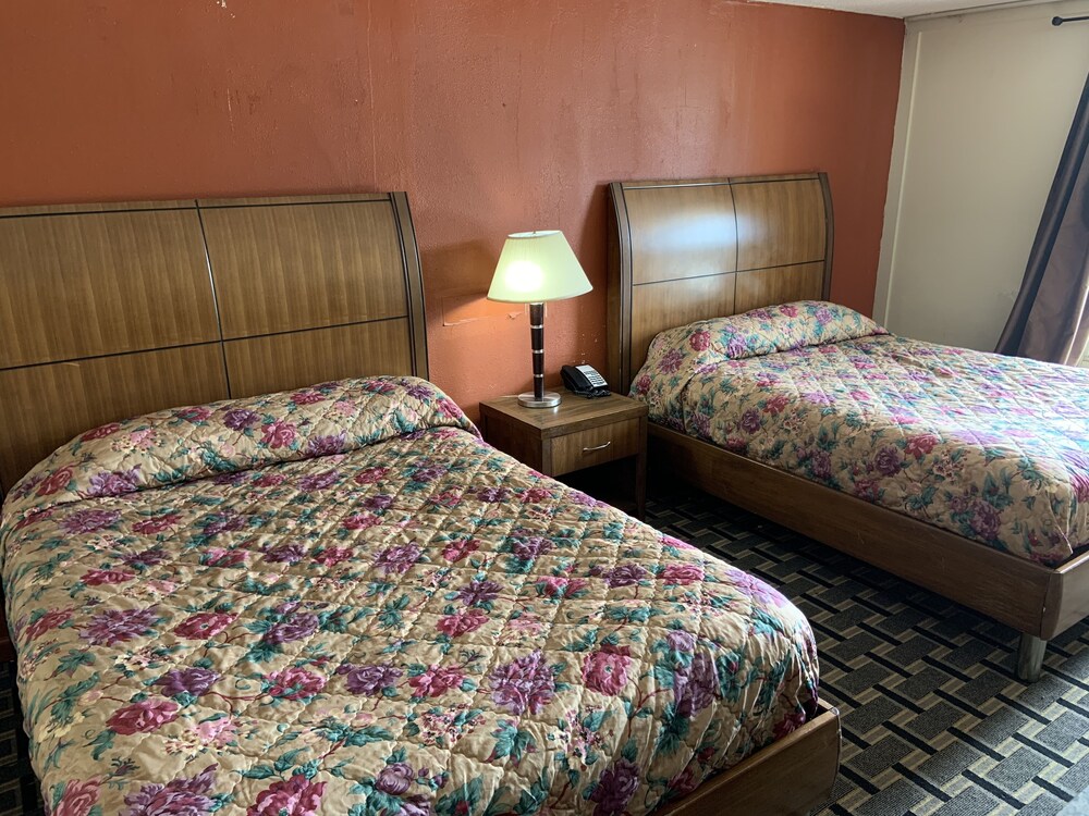 Real Value Inn - photo 14