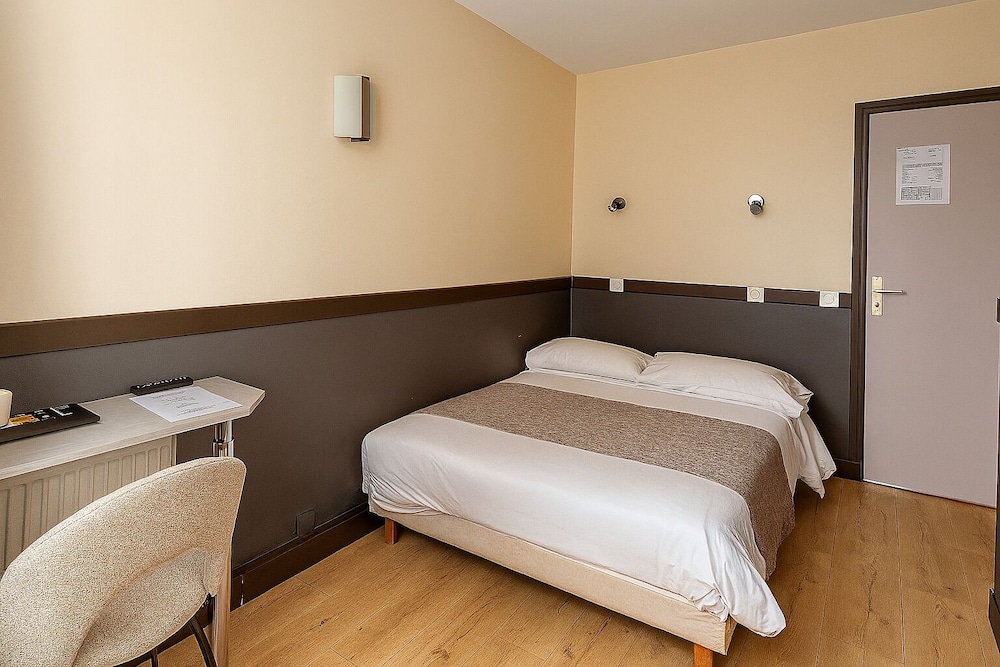 Hôtel des Bains — Maisons-Alfort — photo 4
