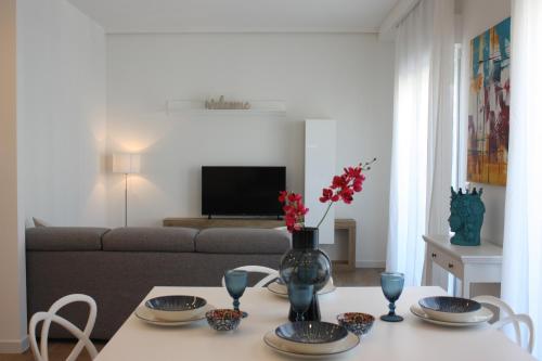 Strettomare Business & travel apartment — 4-Star Luxury Hotel in Reggio Calabria, Italy