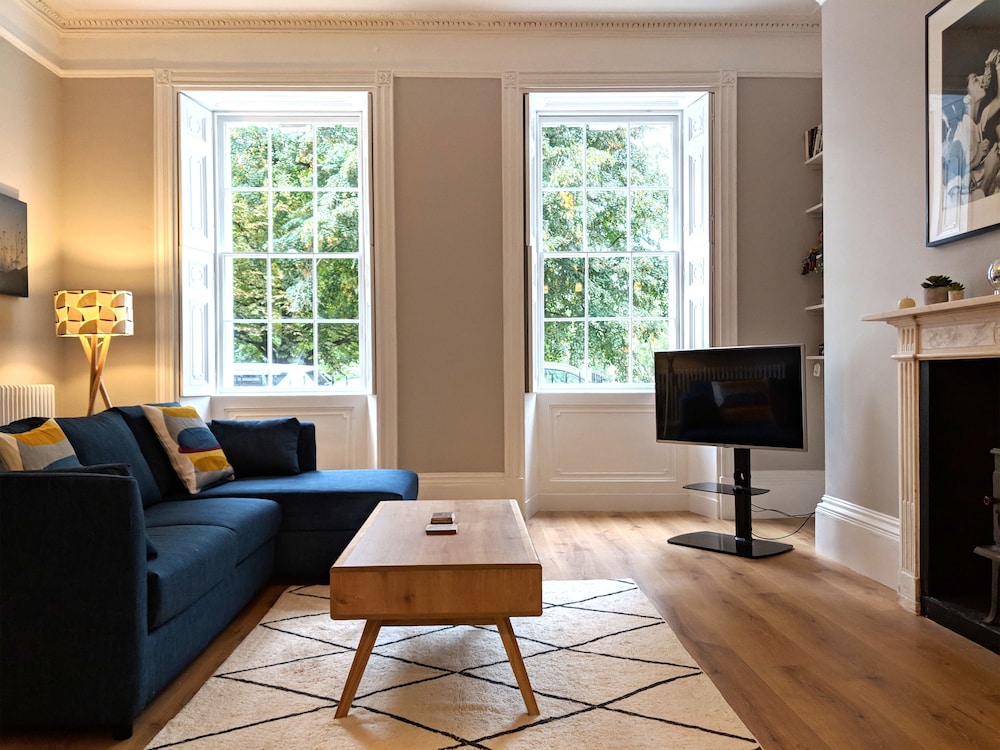 Park View Ground Floor 1 Bed Apt — 4-Star Luxury Hotel in Bath, United Kingdom