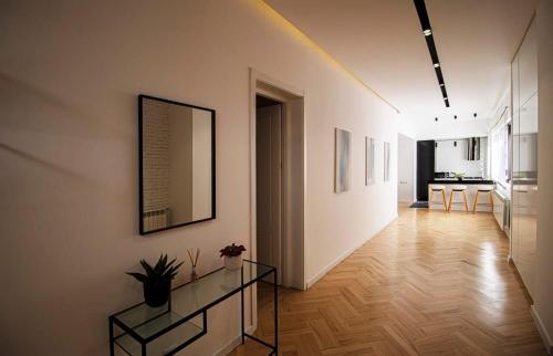 Super Cozy Stylish Apartment For 4 In Tbilisi