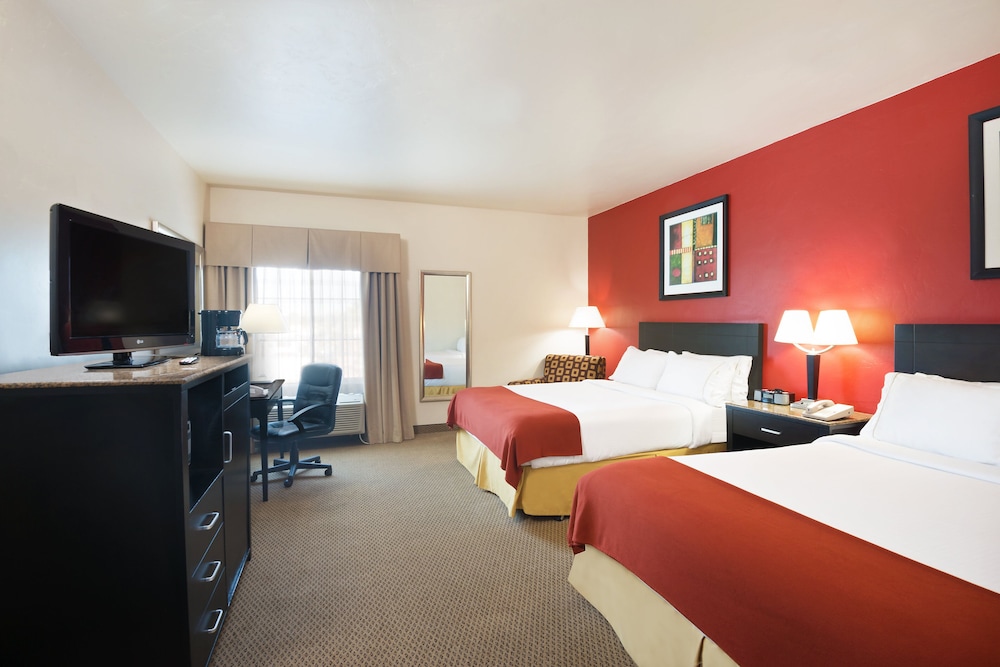 Holiday Inn Express & Suites Casa Grande an IHG Hotel - photo 8