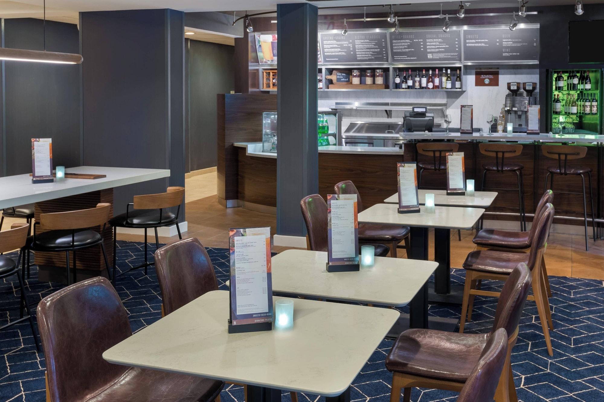 Courtyard by Marriott Tallahassee North I 10 Capital Circle - photo 18