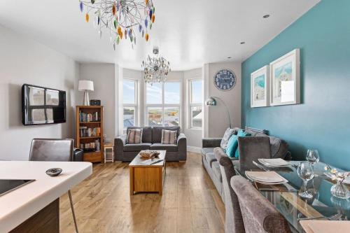 Penthouse By The Sea Wi Fi Sea View — 4-Star Luxury Hotel in Dartmouth, United Kingdom