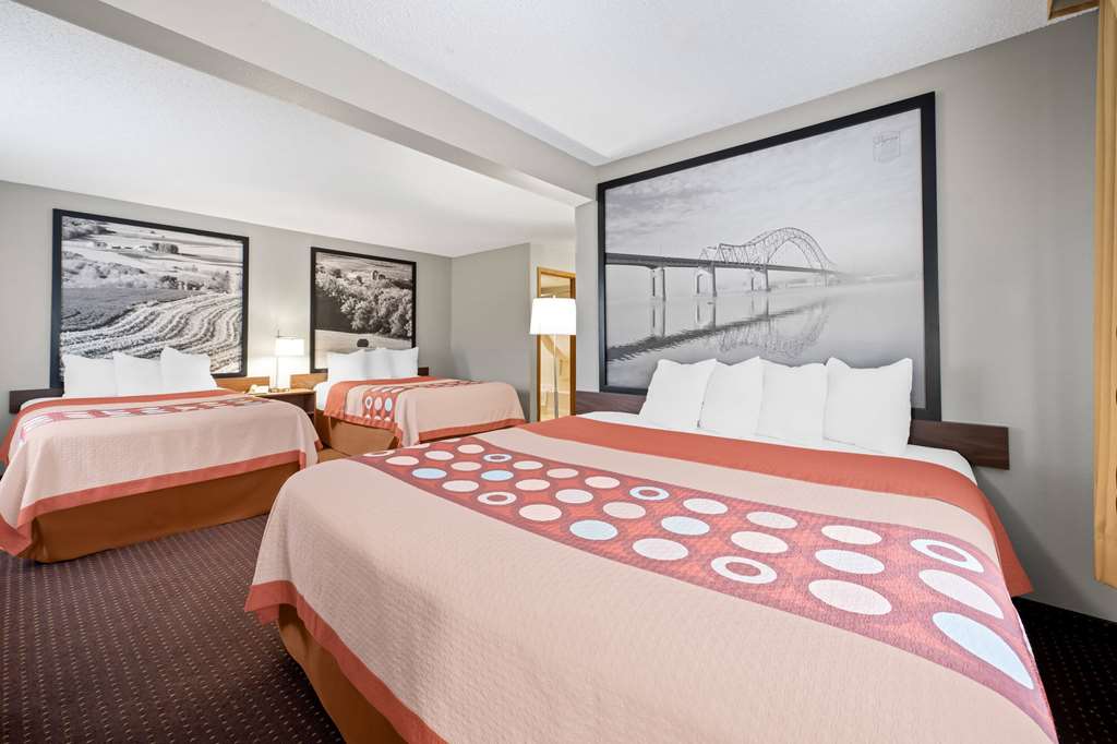 Super 8 by Wyndham Waverly - photo 33