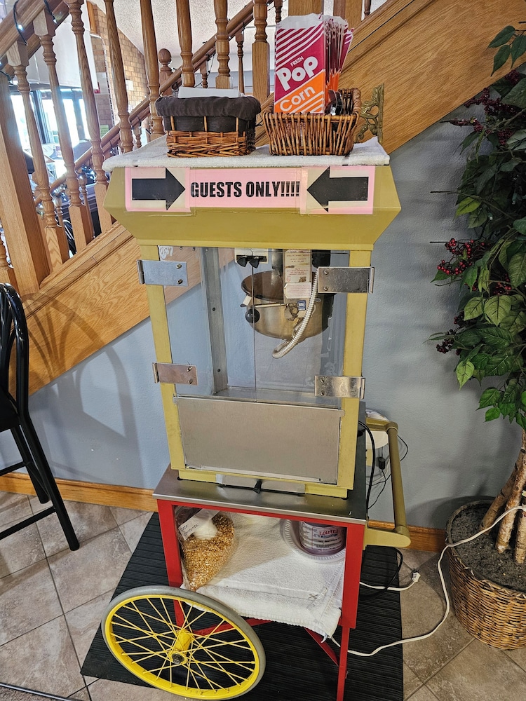 Fossil Creek Hotel And Suites - photo 32