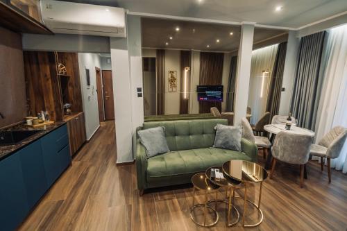 INDIVIDUALliving3 Excellent location centre — 4-Star Luxury Hotel in Thessaloniki, Greece