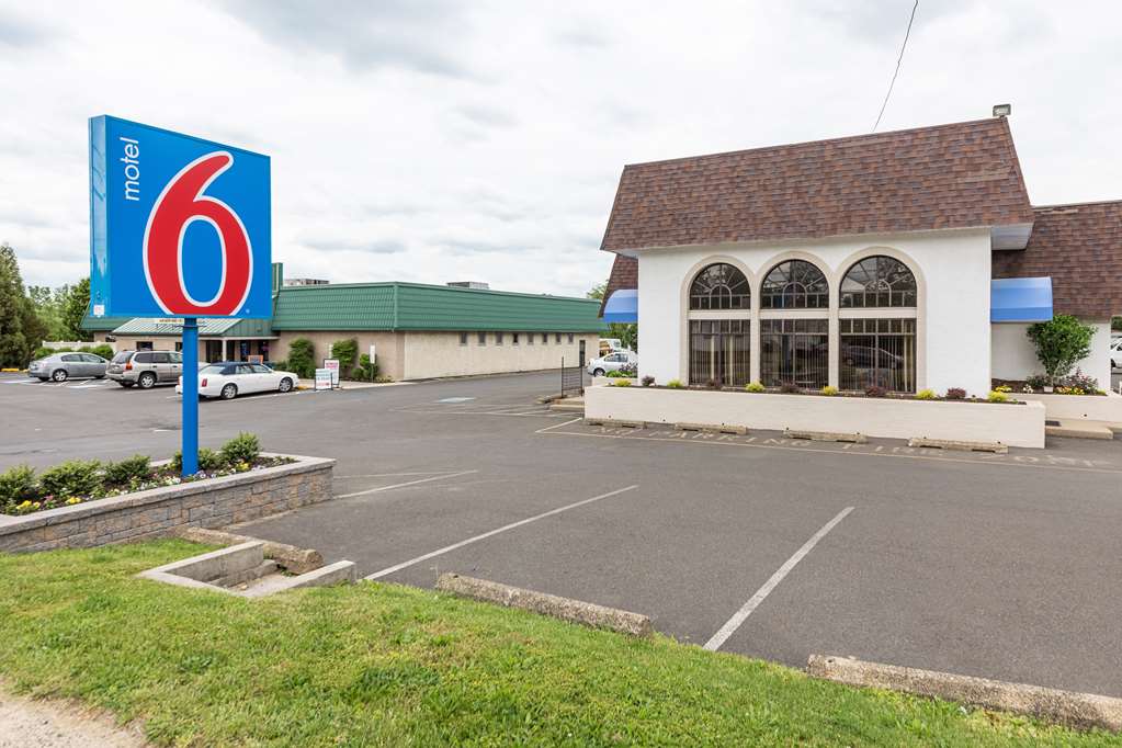 Motel 6 Warminster PA - photo 3