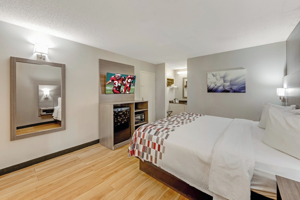 Red Roof Inn Kingsport - photo 9