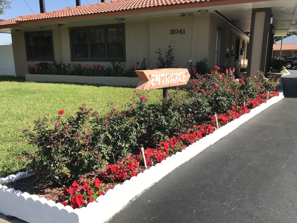 Silver Princess Motel - photo 37