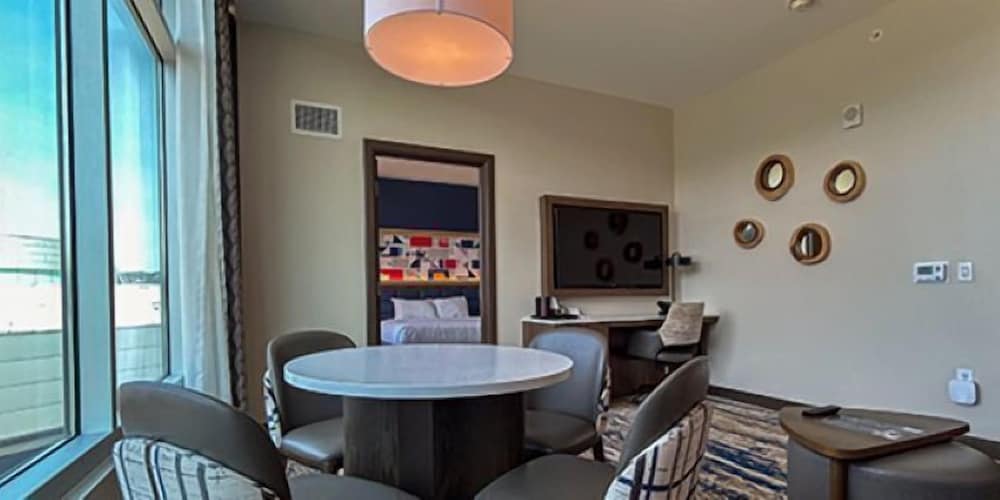 The Landing Hotel at Rivers Casino Pittsburgh - photo 24