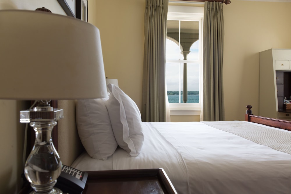 Castle Hill Inn - photo 17