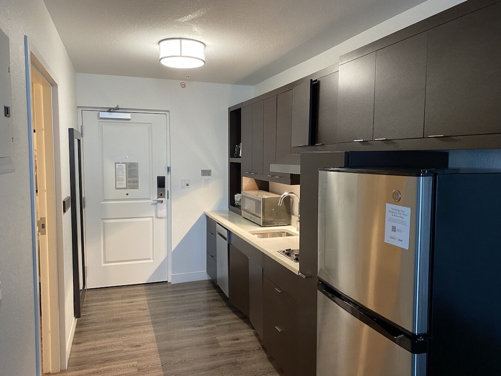 TownePlace Suites by Marriott Venice - photo 8