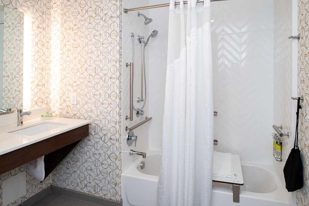 Holiday Inn & Suites Idaho Falls by IHG - photo 32