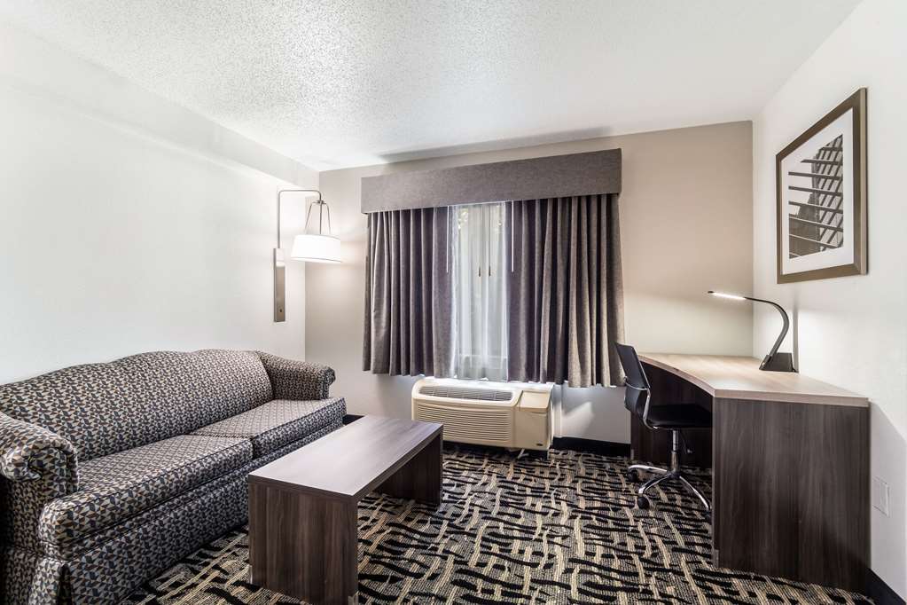 Quality Inn & Suites Augusta I 20 - photo 21