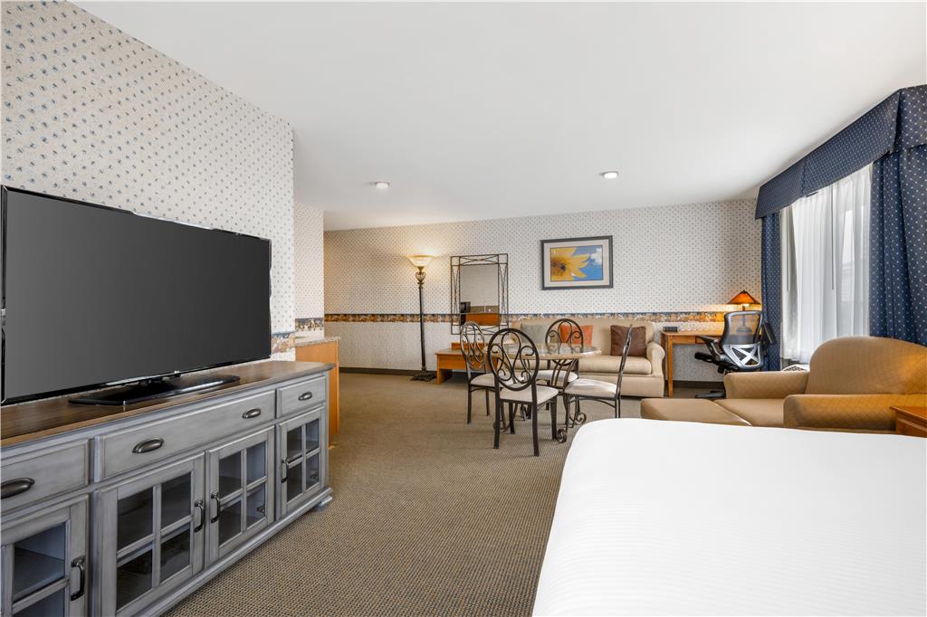 Best Western Bronco Inn - photo 35