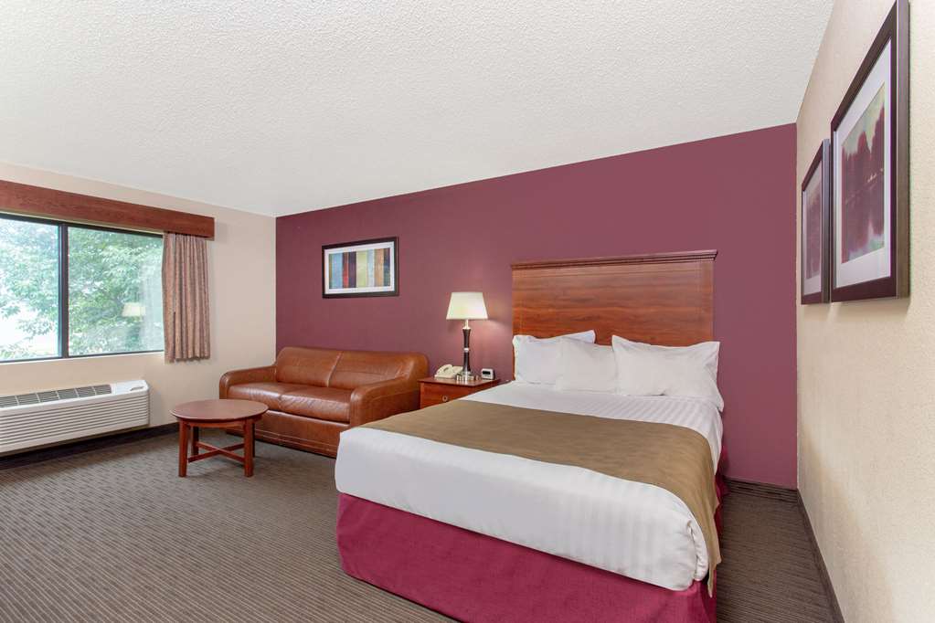 AmericInn by Wyndham New London - photo 11