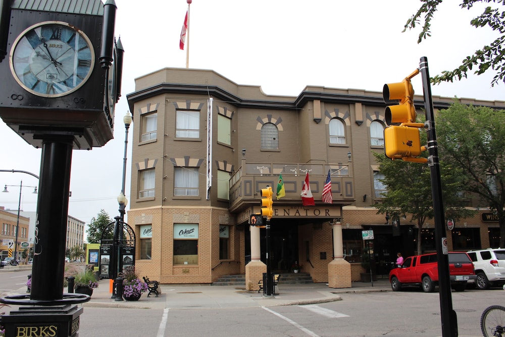 Hotel Senator - last minute hotel in Saskatoon