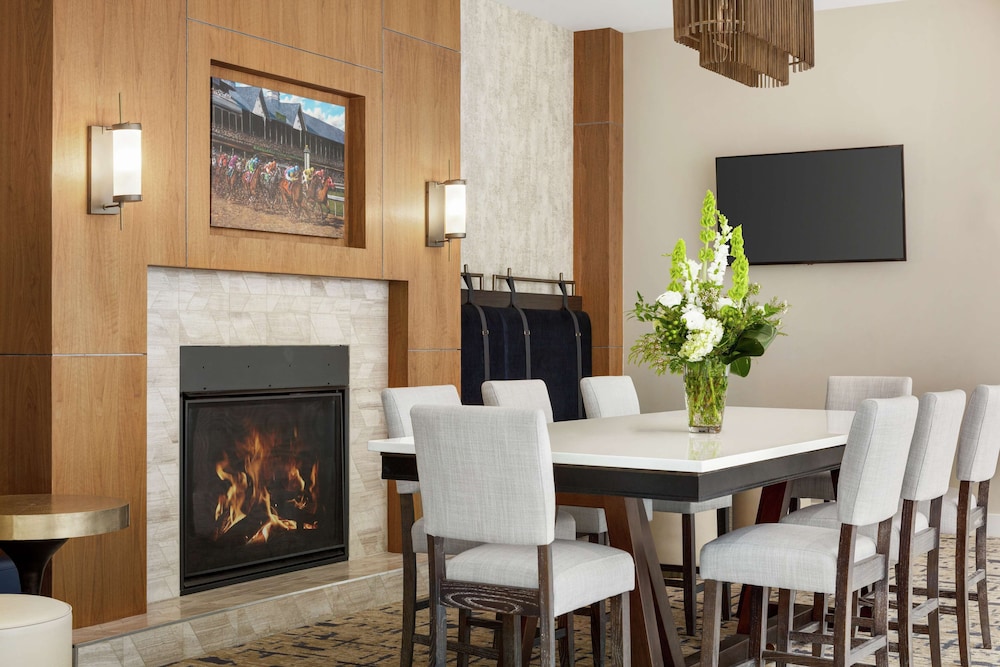 Hilton Garden Inn Louisville Downtown - photo 8