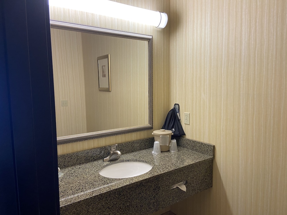 Holiday Inn Express & Suites Silt Rifle by IHG - photo 45