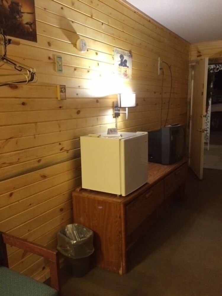 Dakota Winds Motel - photo 9