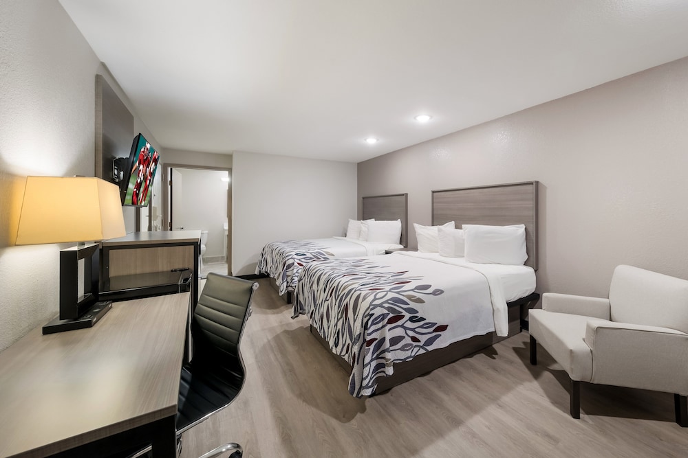 Red Roof Inn & Conference Center McKinney - photo 6