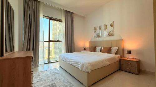 Dancenter Premium 2 Bedroom at Creek Horizon — 4-Star Luxury Hotel in Dubai, United Arab Emirates