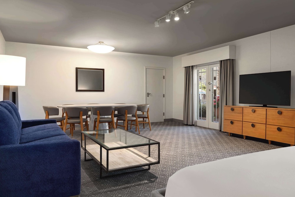 Hilton Scottsdale Resort & Villas - photo 28
