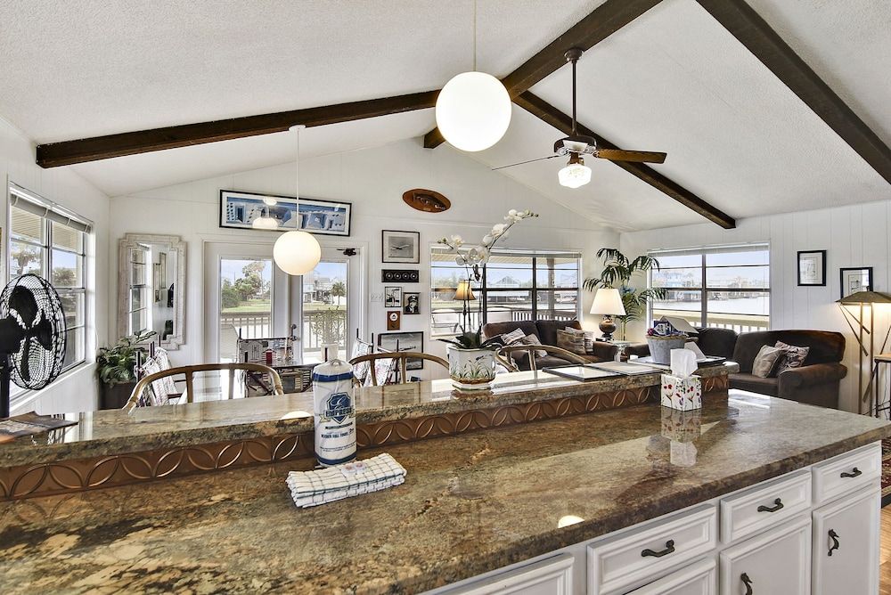 4513pragerjbnh Prager Bay View - photo 5