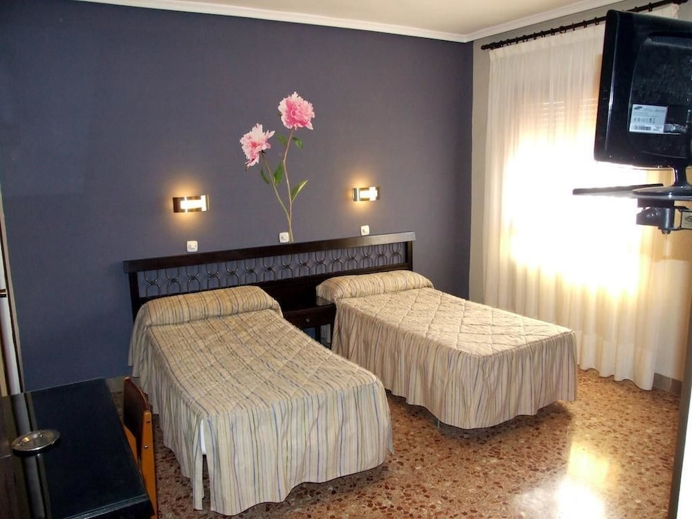 Hostal El Botero 5945043 — Monreal Del Campo