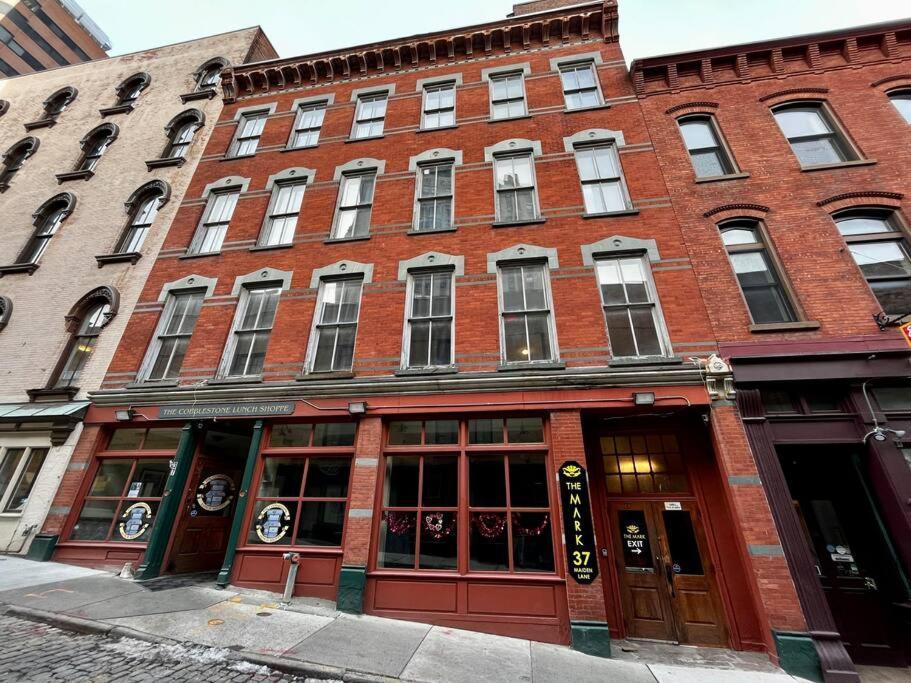 Downtown Albany 2 Bedroom Workstation @ The Mark