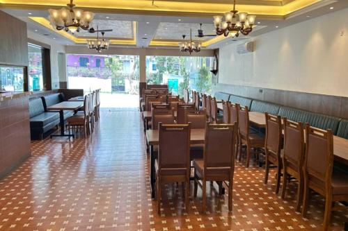 Hotel Embell — Naini Tal — photo 2