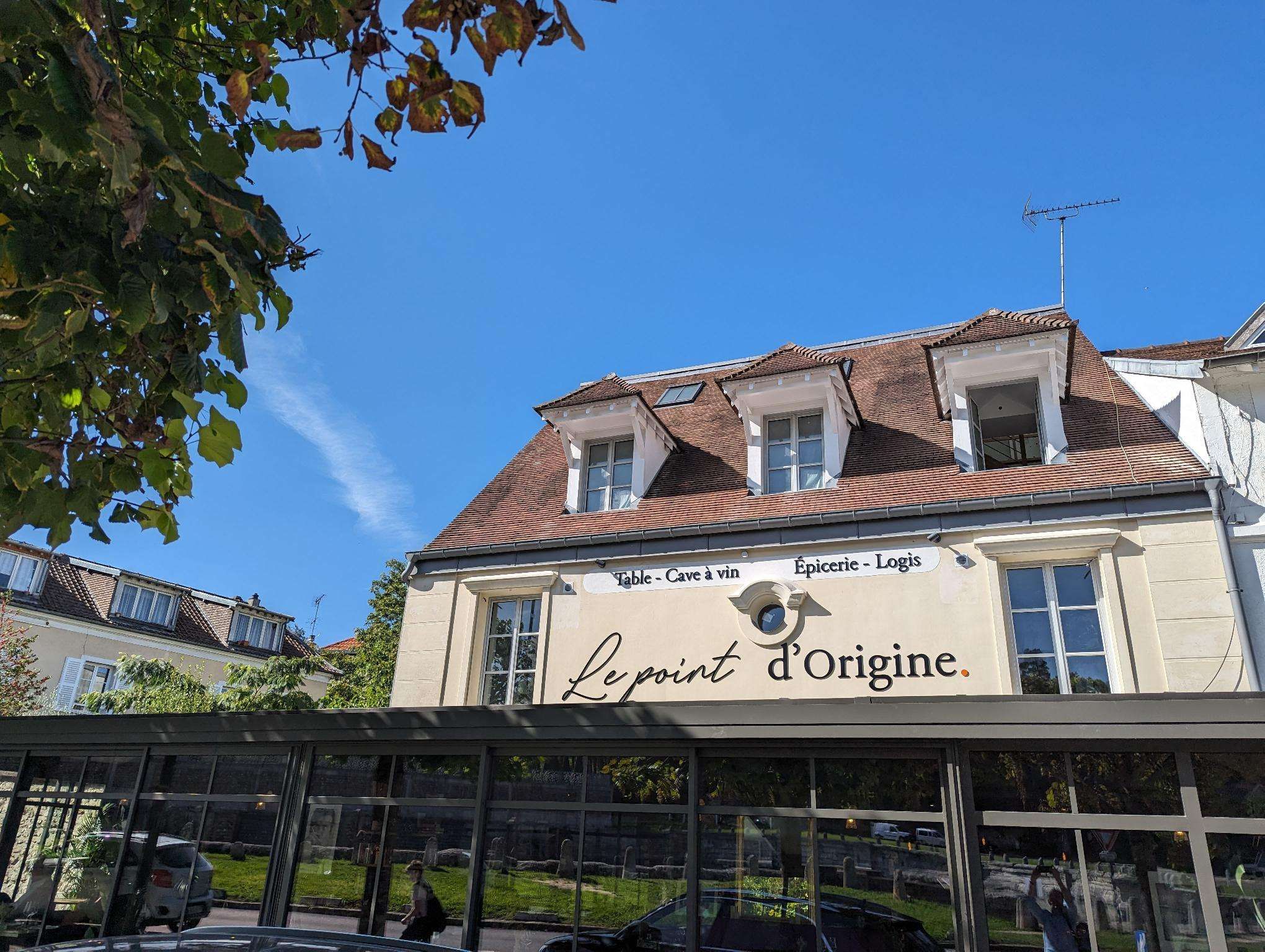 Le Logis d'Origine. — hotel in Marly-Le-Roi