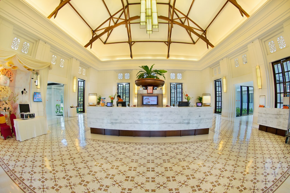 Harris Hotel & Conventions Malang — Malang — photo 3