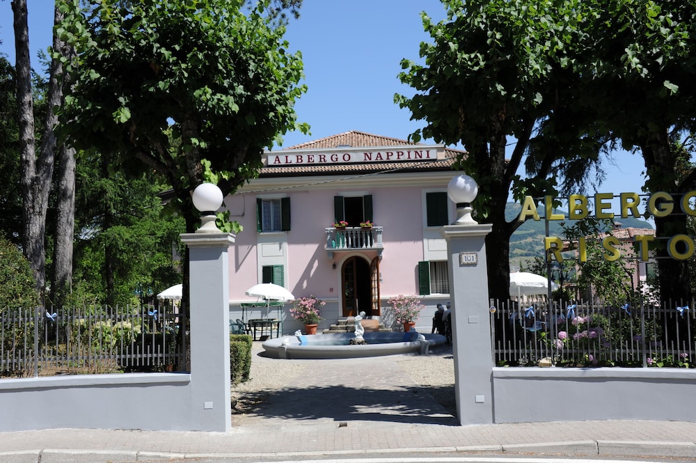 Albergo Nappini in Lizzano In Belvedere, Italy
