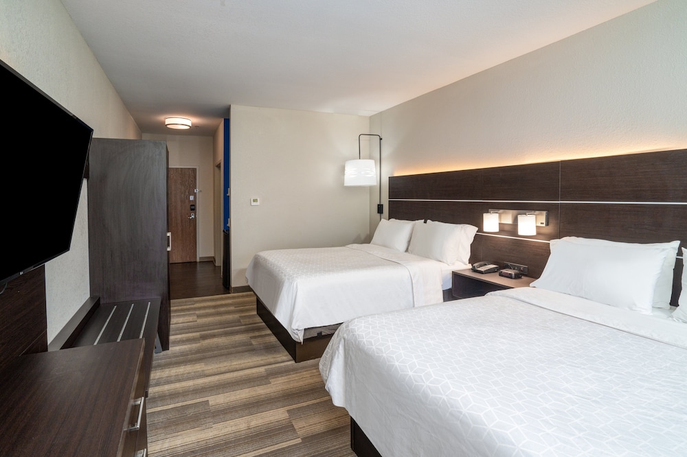 Holiday Inn Express and Suites Winona North by IHG - photo 9
