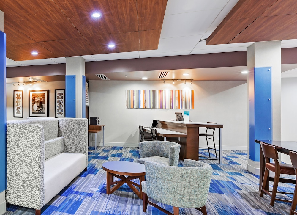 Holiday Inn Express & Suites Tulsa West Sand Springs by IHG - photo 37