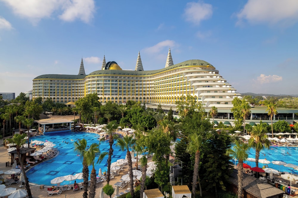 Delphin Imperial Lara