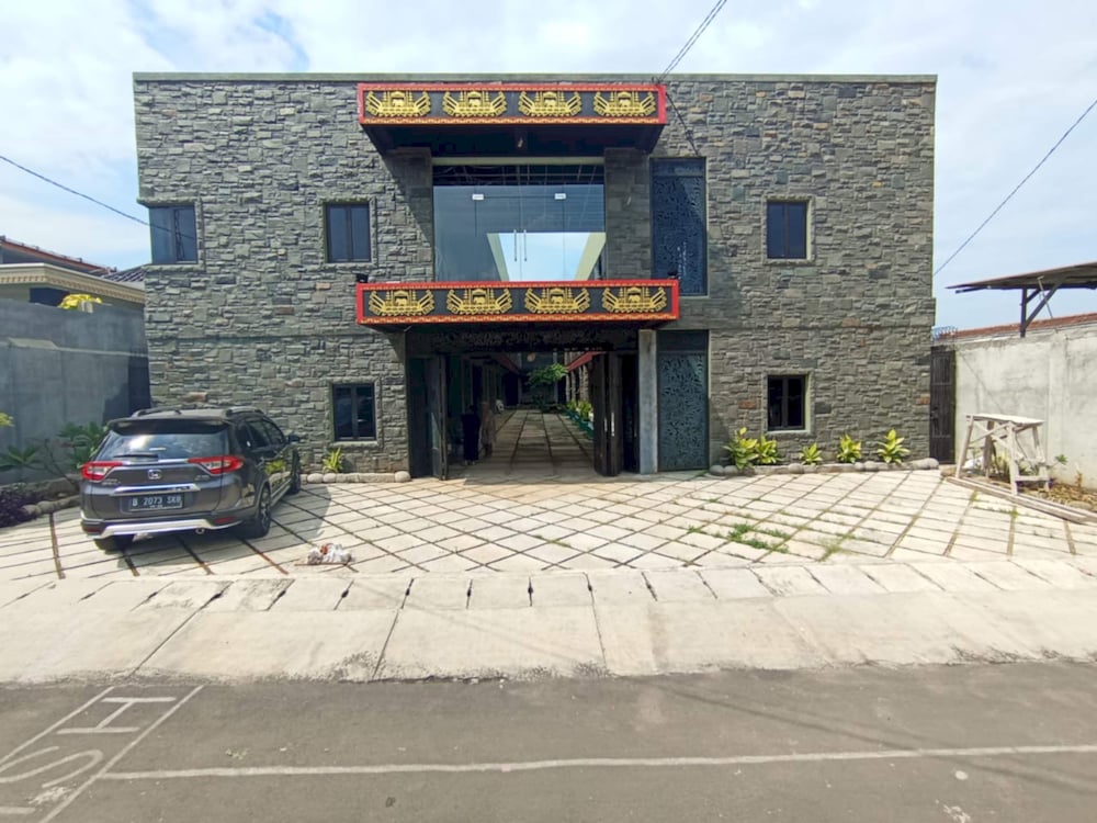 Hotel O Kedaton Near Rumah Sakit Advent Bandar Lampung Formerly Hotel Plain C Lake in Bandar Lampung, Indonesia