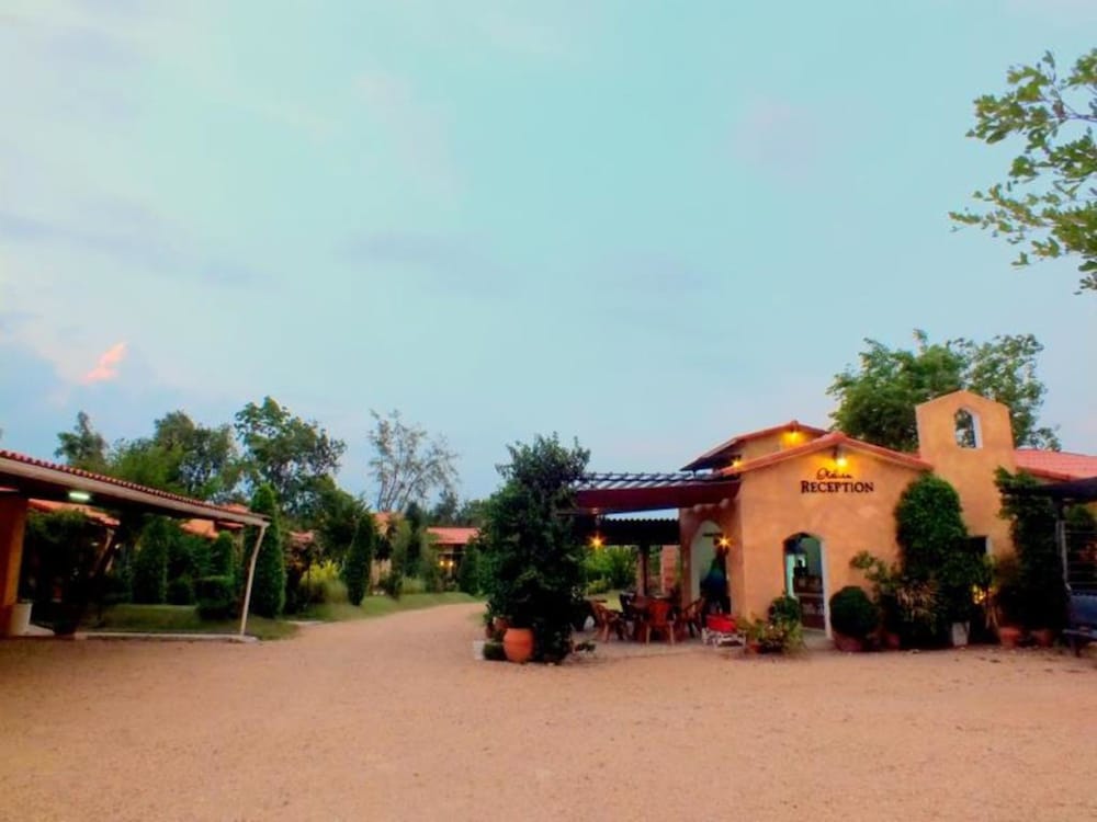 Villa Tuscany Country Resort in Suan Phueng, Thailand